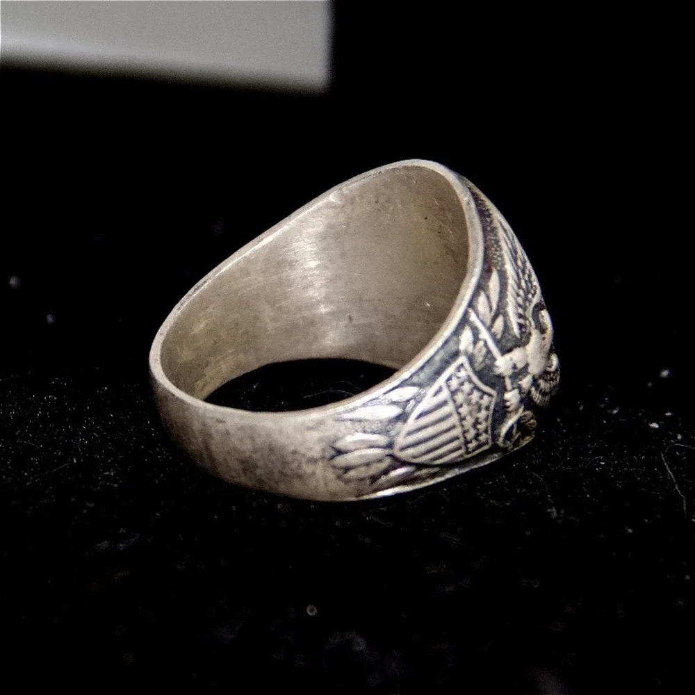 USMC Sterling Silver Class Ring US Marine Corps EGA Signet Size 9.5